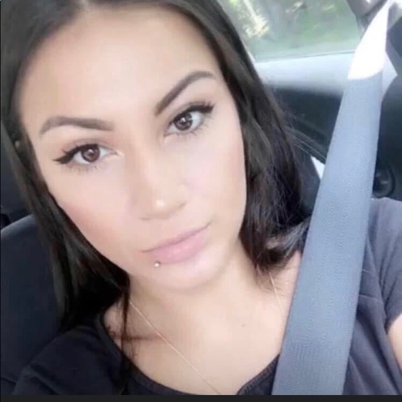 Meet your Posher, Liza - Picture 6 of 9